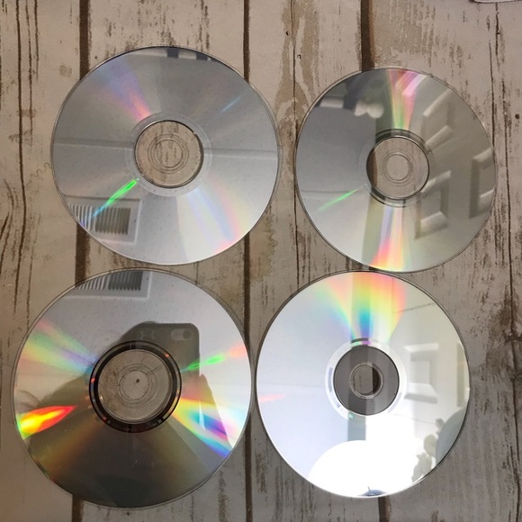 Twister Moves Dance Game with 4 CDs & 144 Dance Sessions by Milton Bradley Y2K - Picture 9 of 12